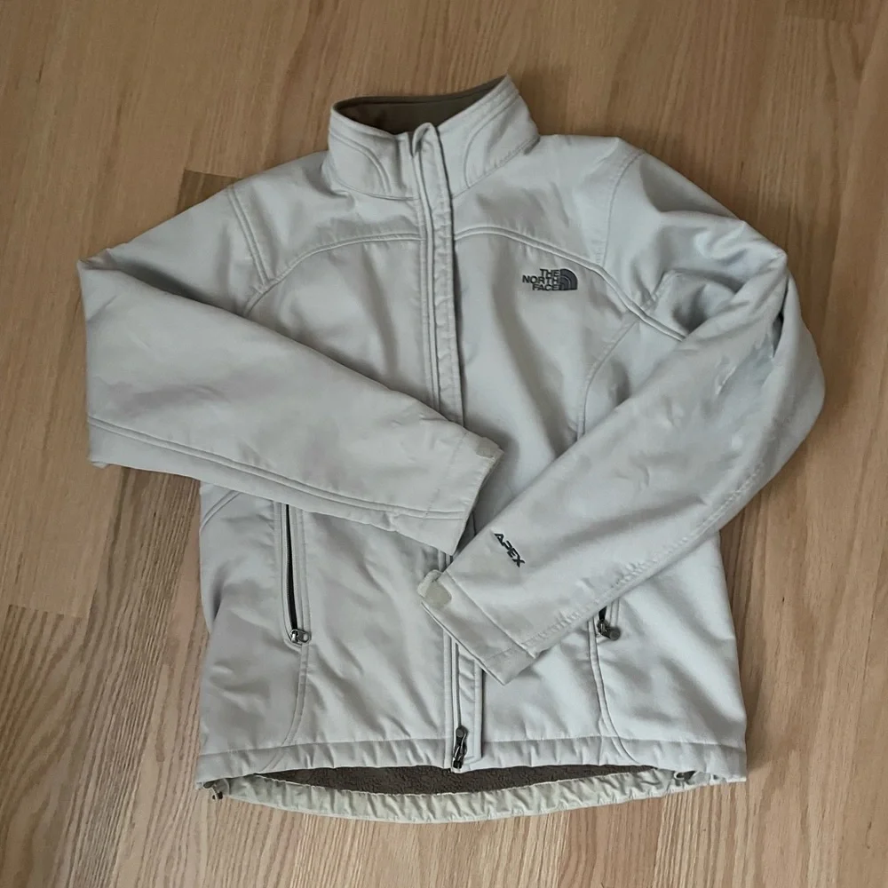 The north face jacket - Picture 7 of 7
